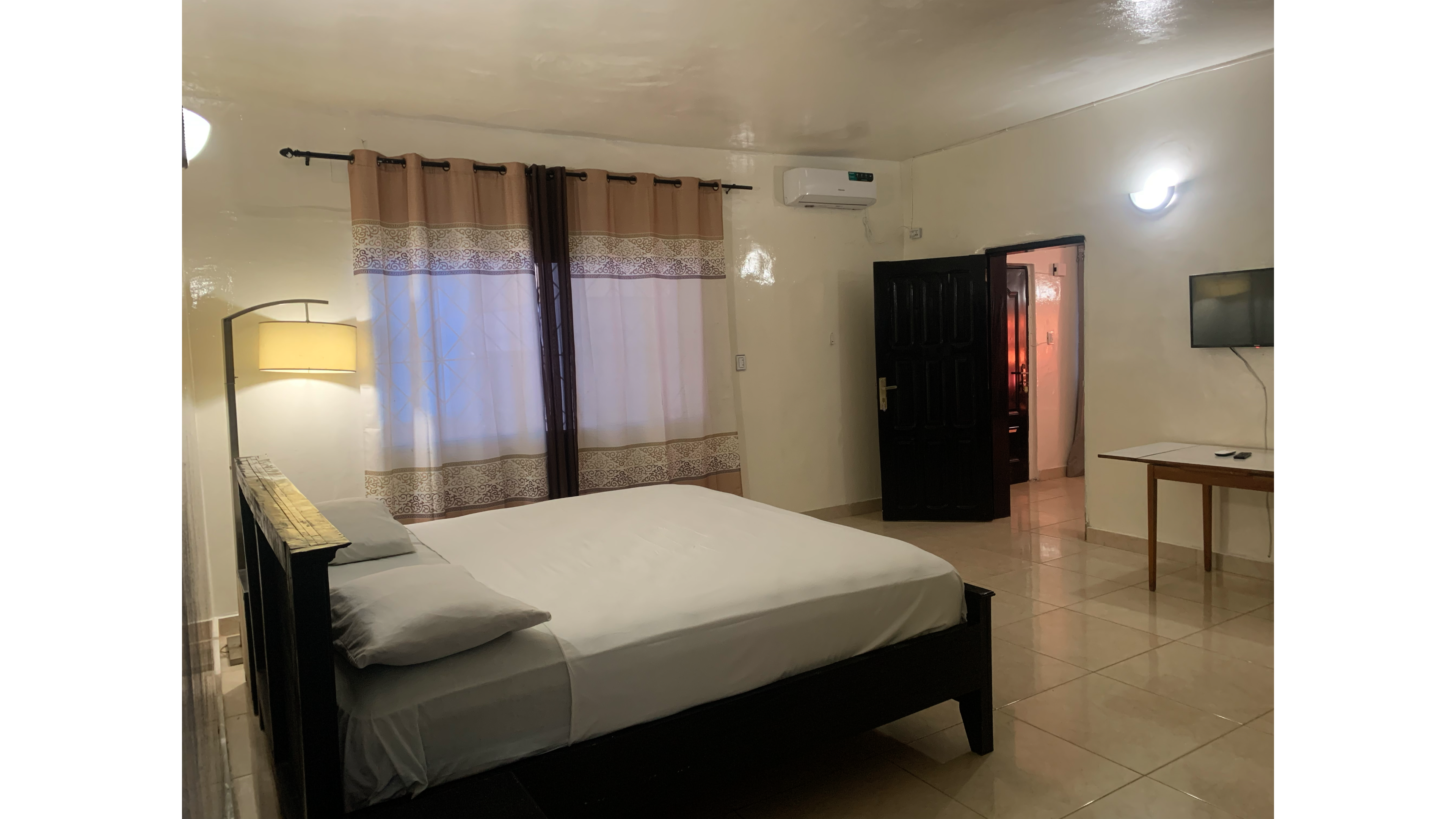 Maryland Guesthouse Монровия Экстерьер фото