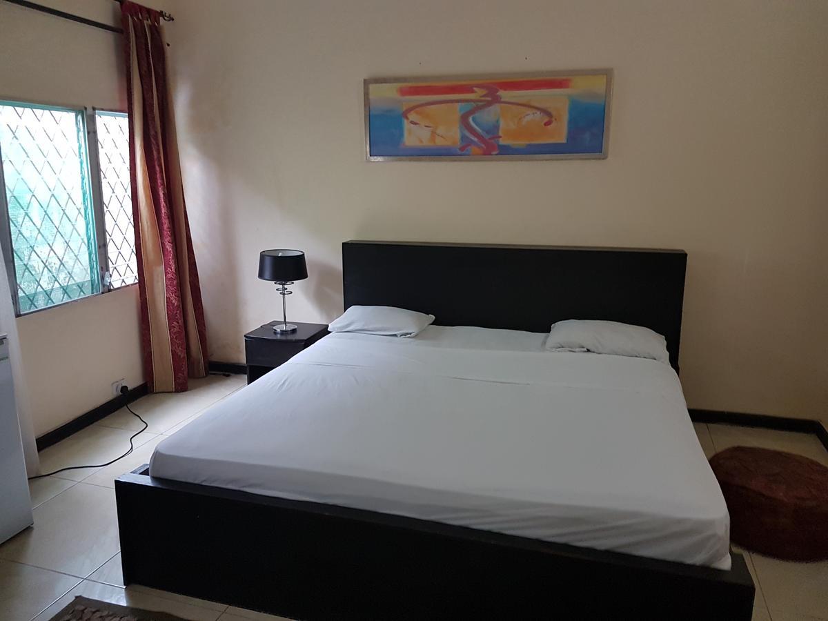 Maryland Guesthouse Монровия Экстерьер фото